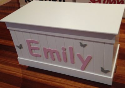 lid painted white Emily