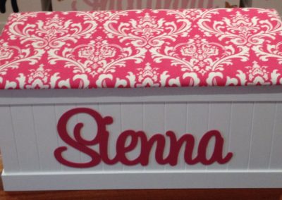 Sienna hot pink damask